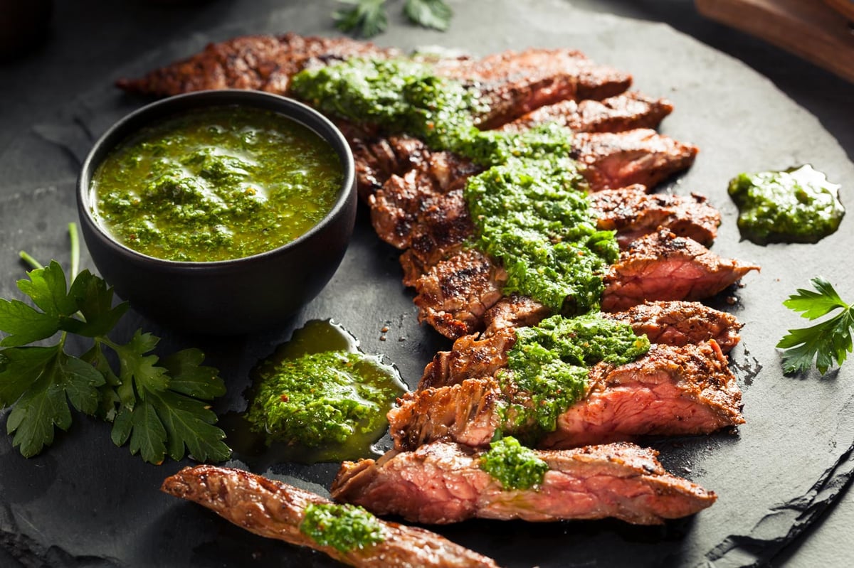 Flank Steak mit Mojo Verde